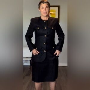 Scaasi vintage 2 piece suit, black, size 10, 100% linen.